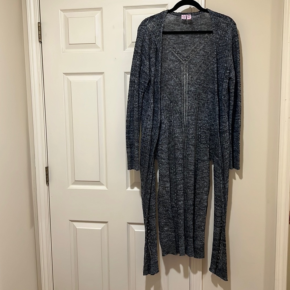 Gray/Black Sheer Cardigan. Size Large